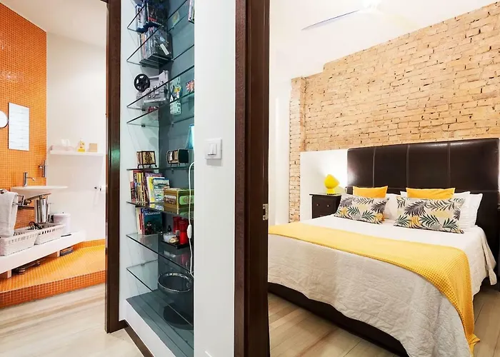 • Centro • Guggenheim • Abando • From 1888 ビルバオ