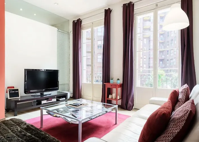 • Centro • Guggenheim • Abando • From 1888 Lägenhet *